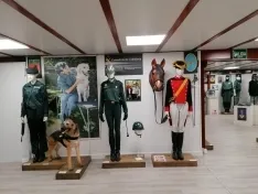 Foto 2 - Galer&iacute;a: presentada la exposici&oacute;n de uniformes militares espa&ntilde;oles con la colecci&oacute;n 'Mujeres de uniforme'