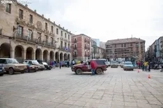 Coches antiguos Plaza Mayor / María Ferrer