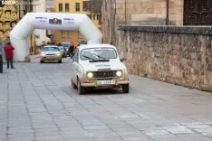 Coches antiguos Plaza Mayor / María Ferrer