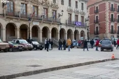Coches antiguos Plaza Mayor / María Ferrer