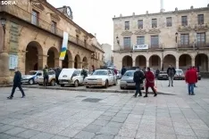 Coches antiguos Plaza Mayor / María Ferrer