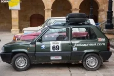 Coches antiguos Plaza Mayor / María Ferrer