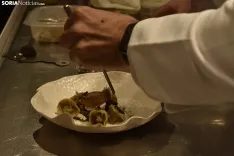 Anthony Burd y Alejandra Antón cocinan juntos el mejor plato de trufa negra del mundo.