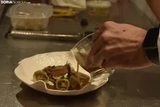 Anthony Burd y Alejandra Antón cocinan juntos el mejor plato de trufa negra del mundo.