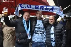 Aficiones en los compases previos del Numancia-Brea. 
