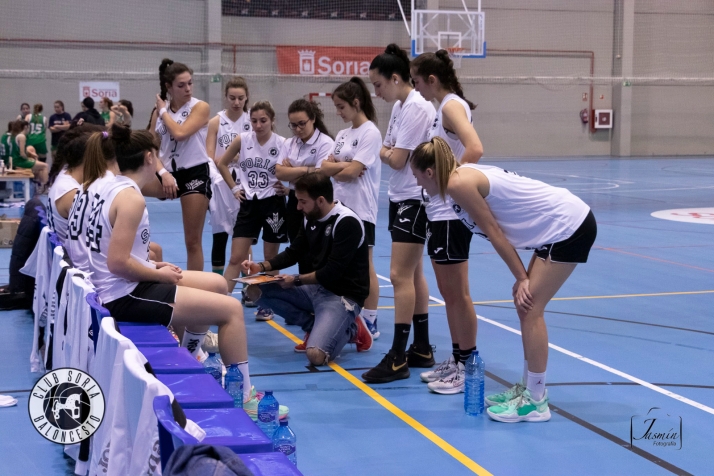 Las chicas del CSB reciben a una Universidad de Salamanca que se lo juega todo