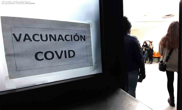 El Santa Bárbara abre el lunes una consulta de vacunación frente a la COVID-19 