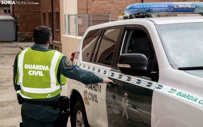 Detenido un conductor que tras darse a la fuga aportó identidades falsas