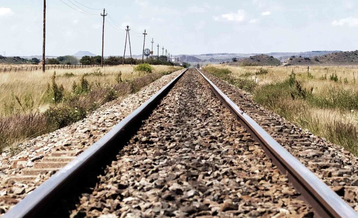 Adif adjudica el suministro y transporte de balasto para la renovación de la Torralba-Soria