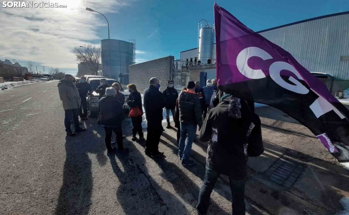 CGT repite victoria en las elecciones sindicales de Plásticos ABC