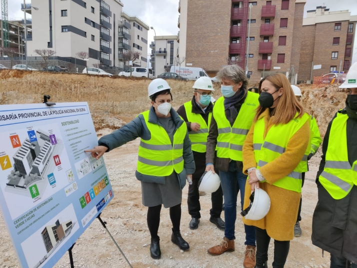 Mínguez y Barcones visitan las obras de la nueva Comisaría, que avanzan según lo previsto 
