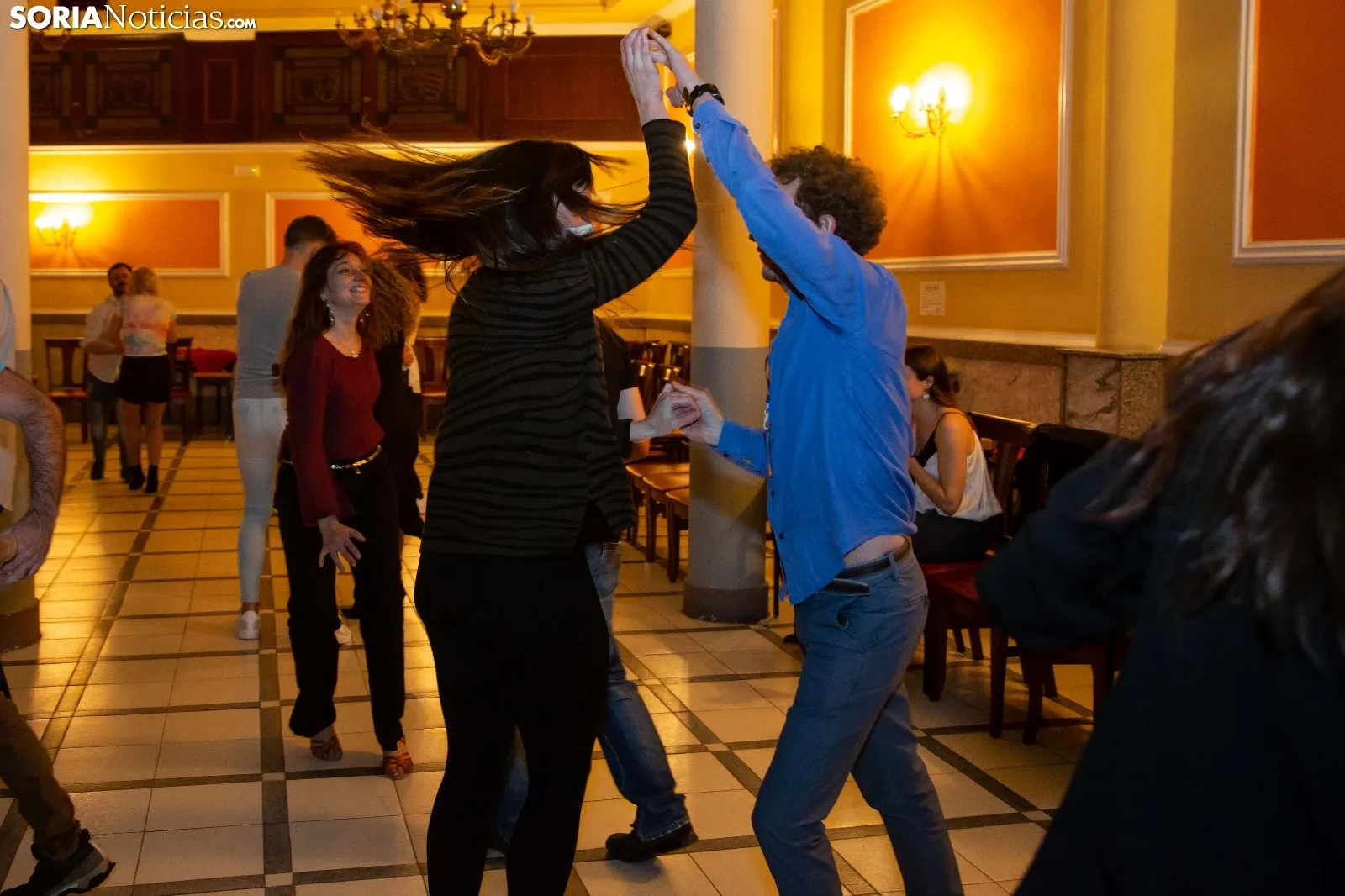 Soria baila en el Casino / María Ferrer