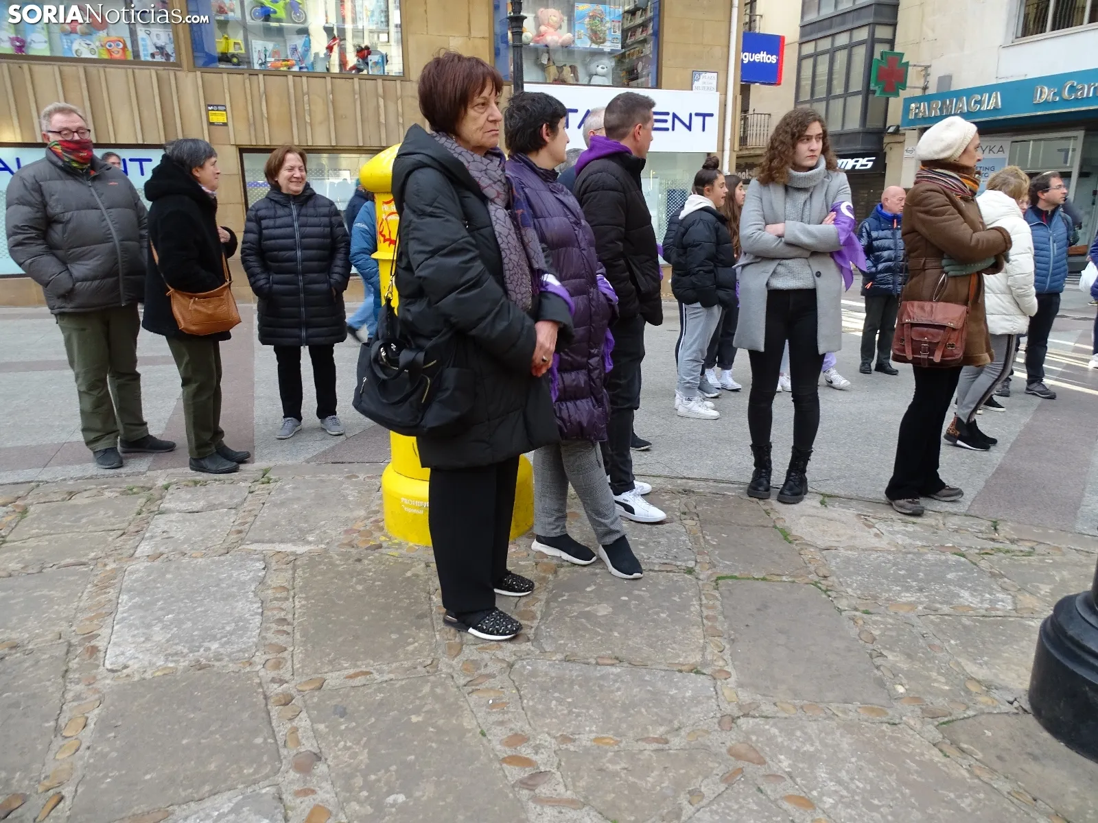 Una imagen de la concentración hoy en la plaza de Las Mujeres. /SN