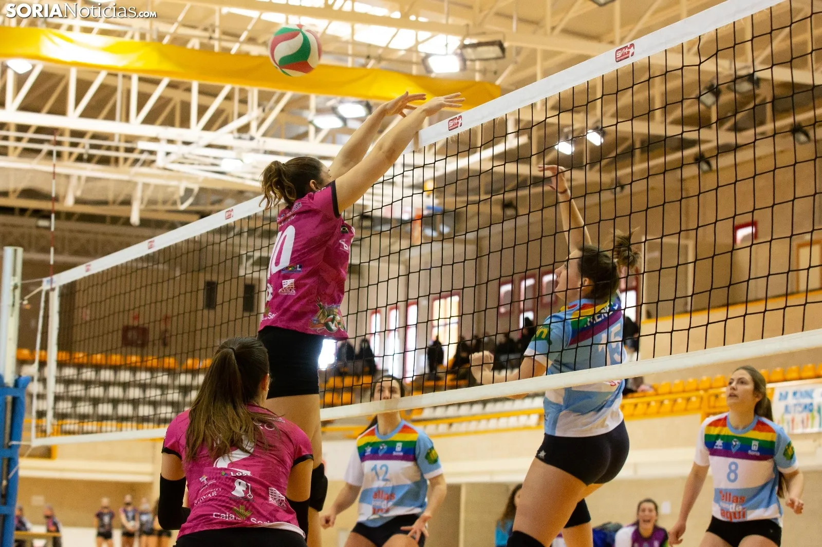 Derby voleibol María Ferrer