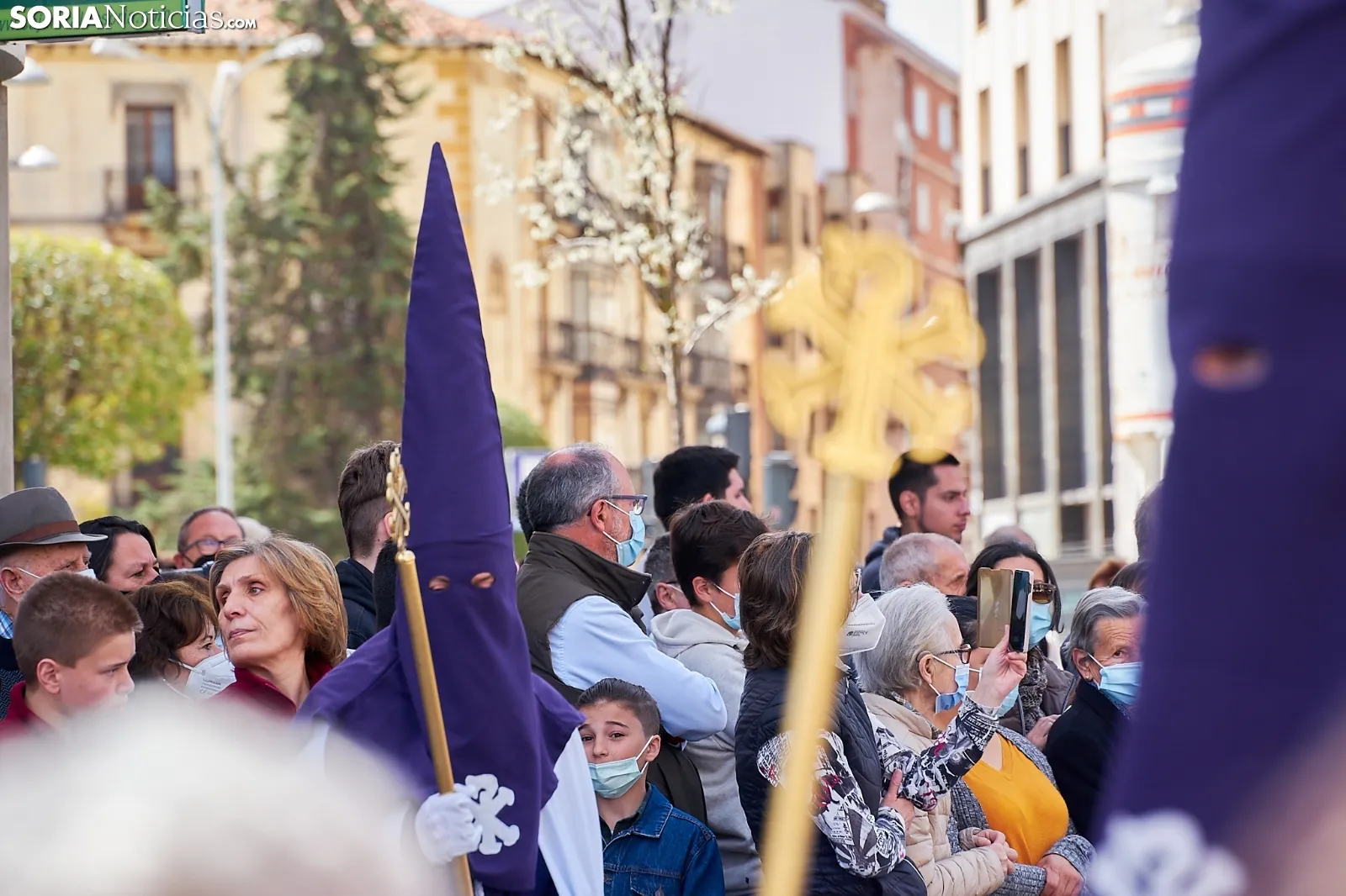 Una imagen de la procesión de este mediodía/. Cirilo Vargas. 