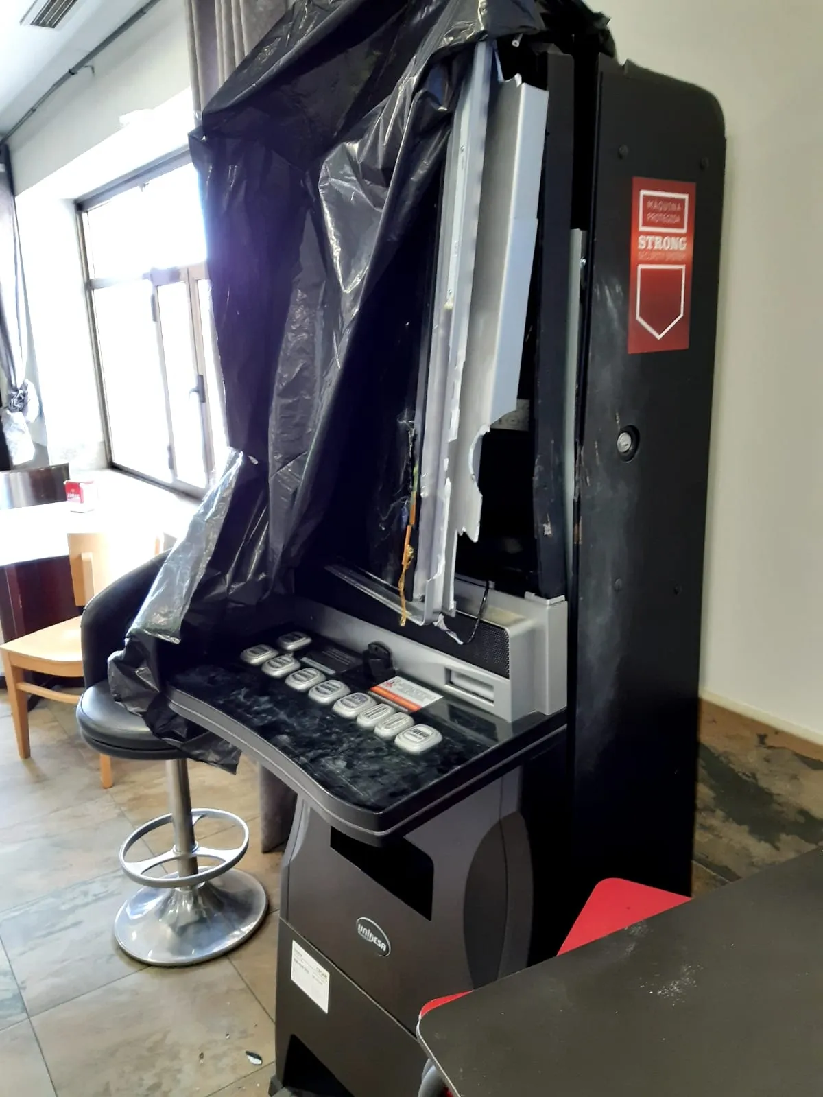 Foto 2 - Dos bares de San Leonardo, nuevas v&iacute;ctimas del robo de m&aacute;quinas recreativas&nbsp;
