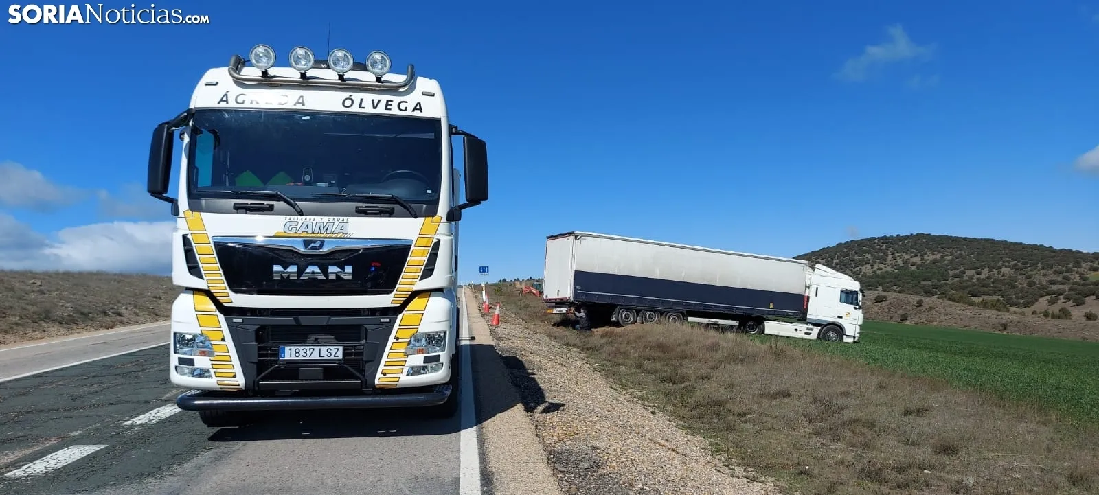 Laboriosa retirada de un camión en La Omeñaca.