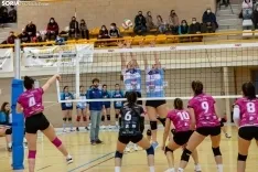 Derby voleibol María Ferrer