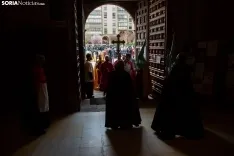 El Santo Entierro / María Ferrer 