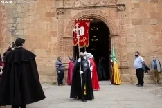 El Santo Entierro / María Ferrer 