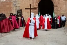 El Santo Entierro / María Ferrer 