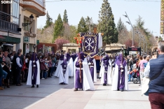 Una imagen de la procesión de este mediodía/. Cirilo Vargas. 