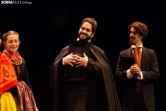 ‘Santas Pascuas’ / María Ferrer