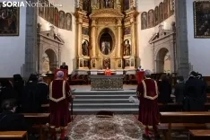 Imagen de la celebración litúrgica durante la tarde de este Viernes Santo. /Nacho Grijalbo