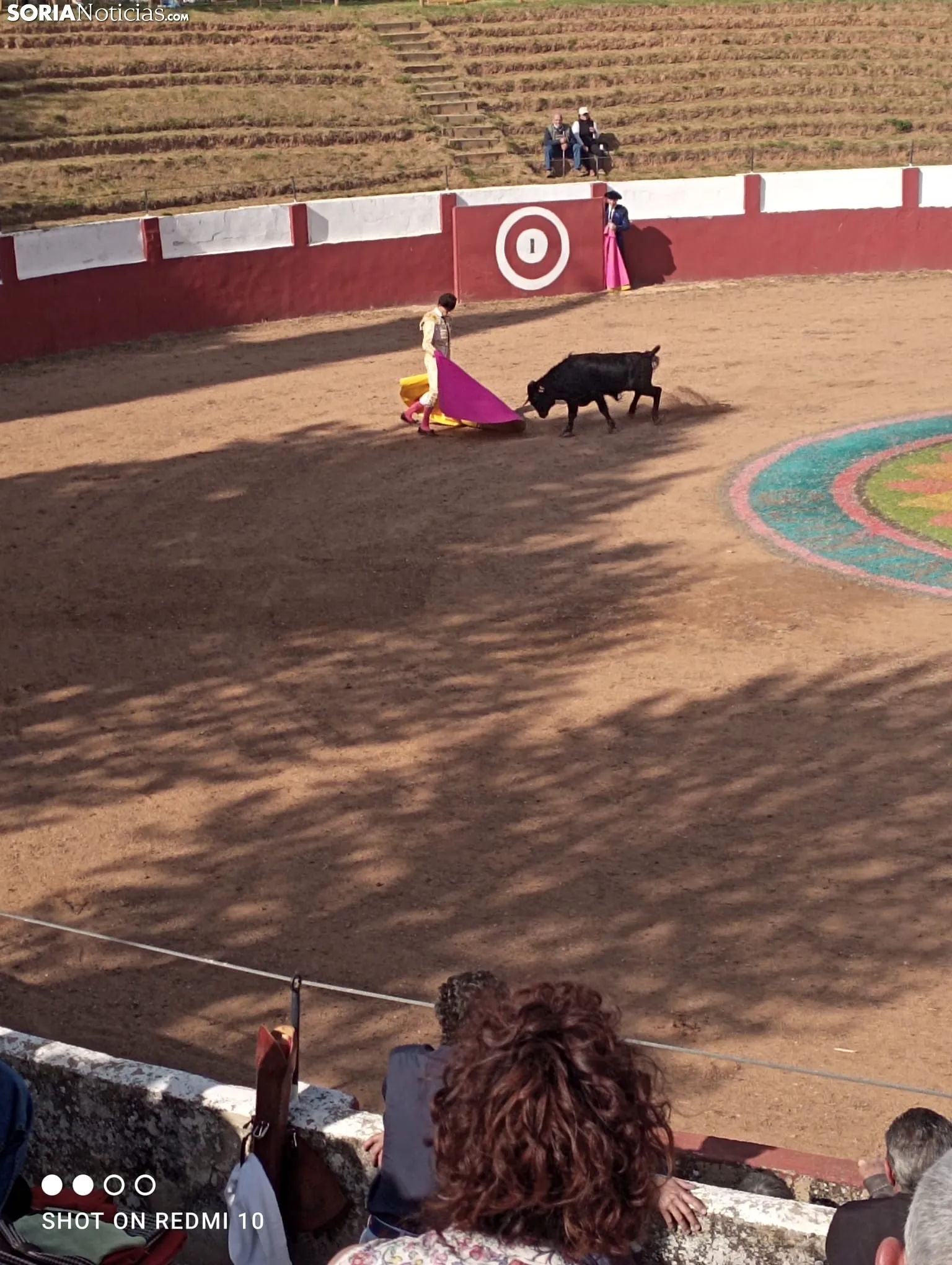 Una imagen de la tarde taurina hoy en Quintana. /SL