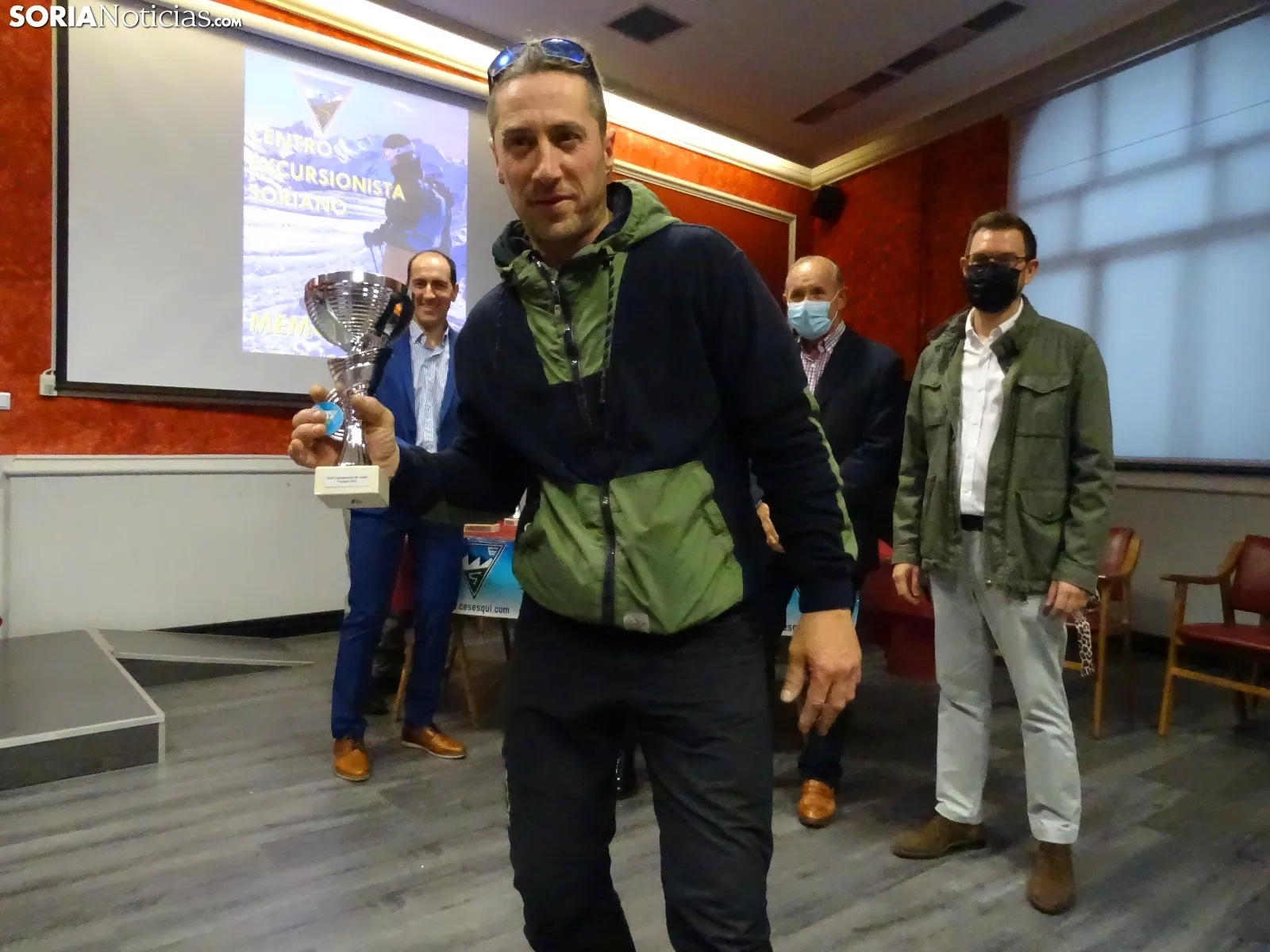 Foto 15 - El CES acoge como socio honor&iacute;fico a Eduardo Petinal, v&iacute;ctima del covid 