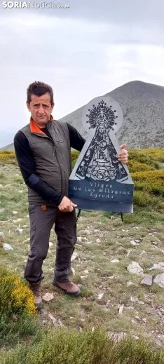 Foto 7 - Fotos: la Asociaci&oacute;n Amigos del Moncayo sube al Moncayo una Virgen de los Milagros de chapa
