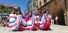 Foto 3 - Fotos: La comunidad latina de Soria celebra el día de la madre