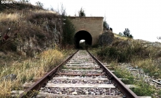Una imagen de archivo de la vía férrea a su paso por Ágreda. /SN