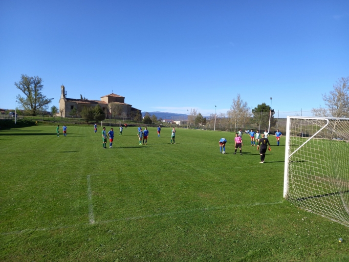 Abejar y San Esteban aprovechan el pinchazo del Numancia C en la Provincial
