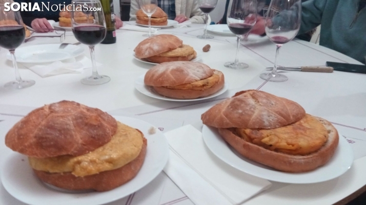 Ágreda celebra hoy, bajo cubierto, su Día de la Tortilla