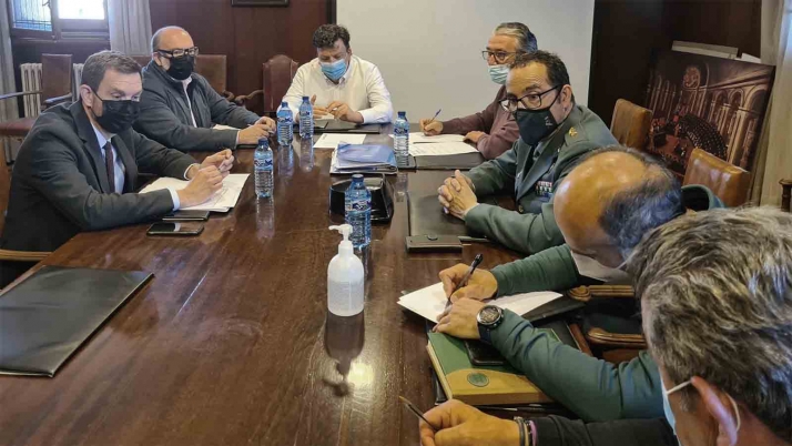 Almazán prepara la seguridad para el play off y la Feria de Muestras