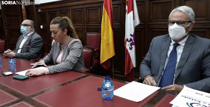 Barcones: Las becas garantizan la igualdad en el acceso a la educación