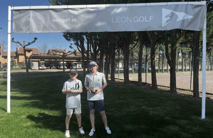 Los jóvenes golfistas Miguel López y Enzo Jiménez, entre los mejores de Castilla y León