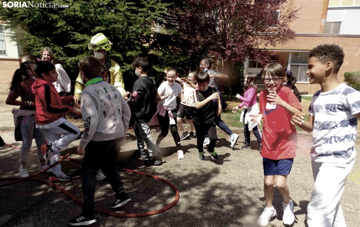 Imagen de la jornada de concienciación en el CEIP Fuente del Rey de Soria. /SN