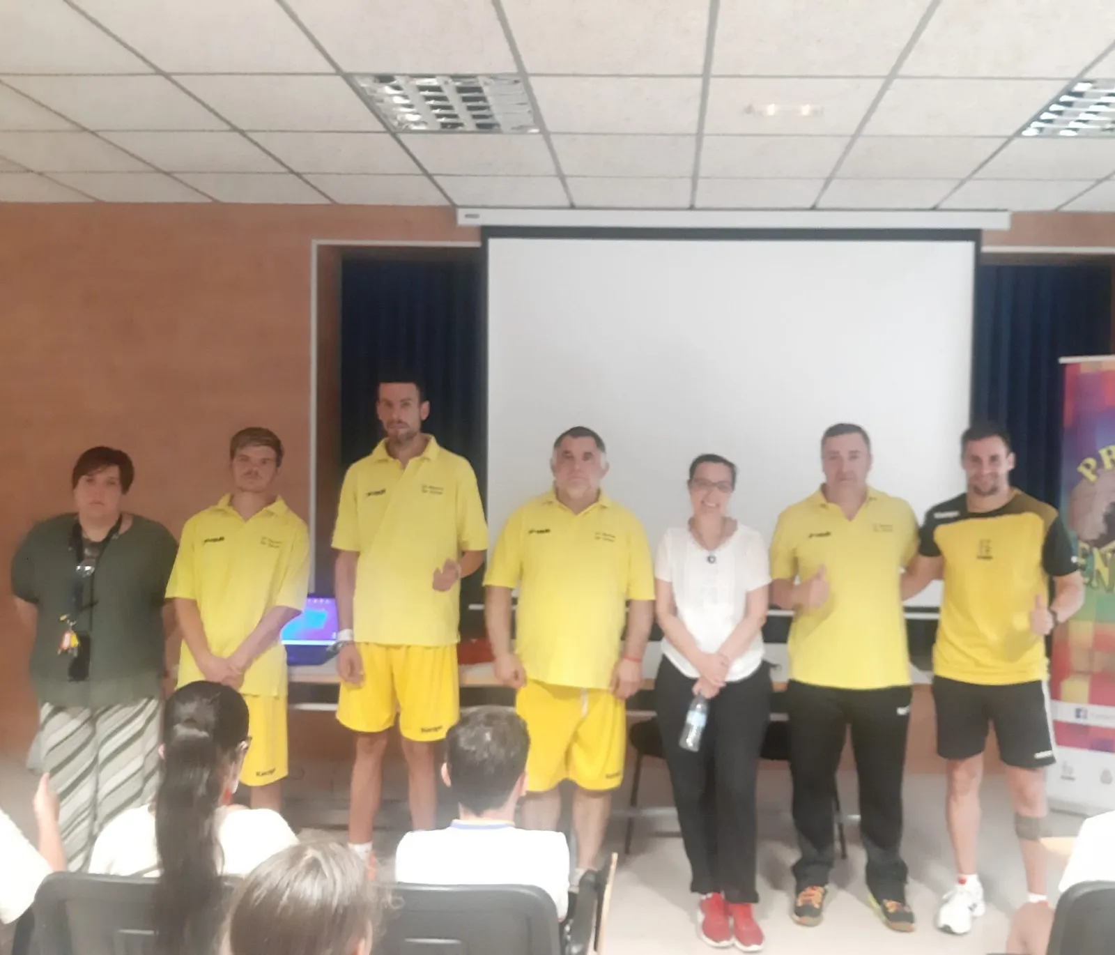 Foto 2 - Balonmano inclusivo en El Burgo