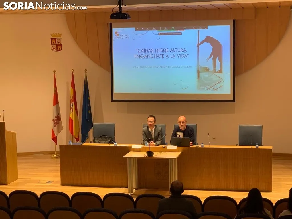 Foto 2 - Soria inaugura unas jornadas para fomentar la seguridad en el trabajo