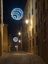 Foto 2 - Las calles de Ágreda ya lucen para el 75 aniversario