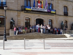 Una imagen de la concentración en el Palacio Provincial hoy. /SN 
