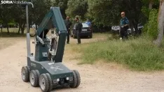 Foto 13 - En im&aacute;genes: Los TEDAX hacen una 'explosiva' visita al Cubo de la Solana
