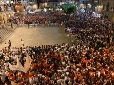 Foto 6 - Adi&oacute;s mascarillas, hola pa&ntilde;uelo: el preg&oacute;n de San Juan 2022 hace estallar de alegr&iacute;a a la Plaza Mayor