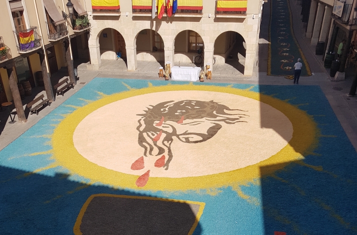 San Esteban se prepara para volver a cubrir el Casco Hist&oacute;rico con las alfombras florales del Corpus Ch