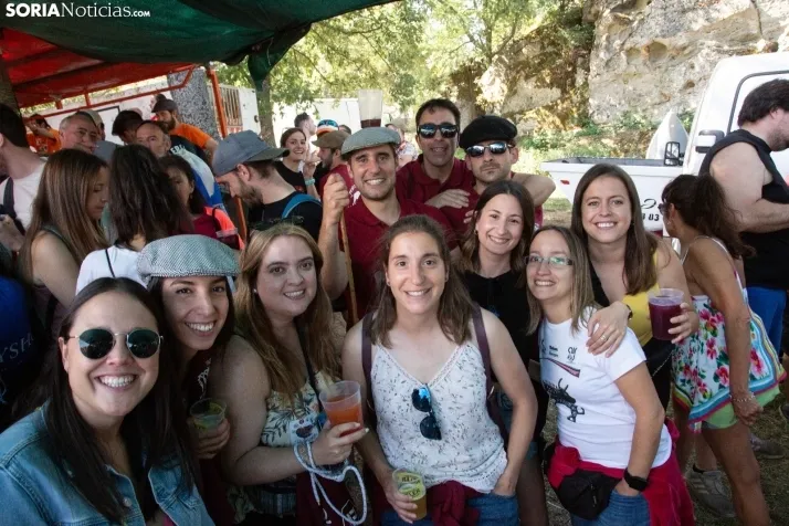 Cálido ambiente en los chiringuitos / Maria Ferrer