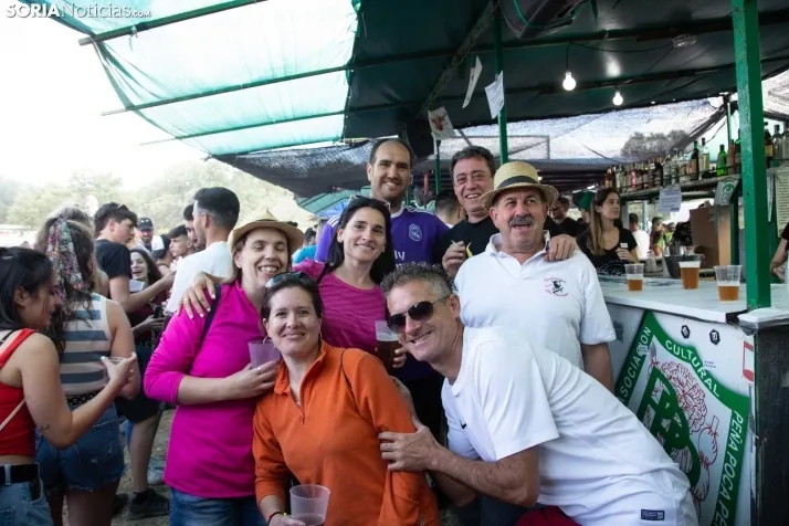 Cálido ambiente en los chiringuitos / Maria Ferrer