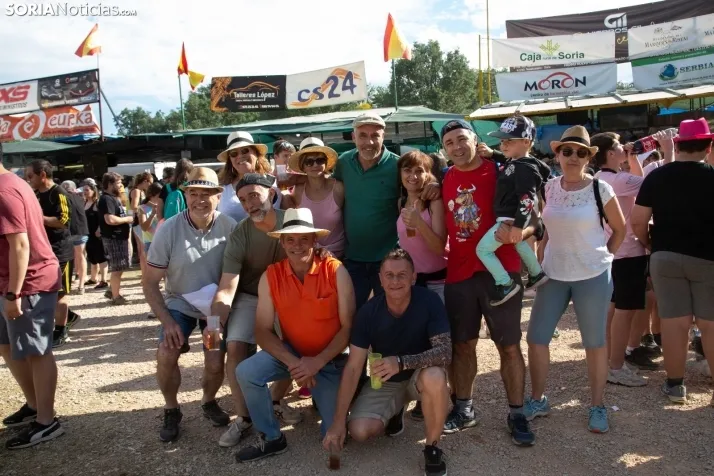 Cálido ambiente en los chiringuitos / Maria Ferrer
