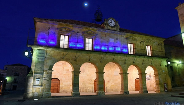Las esculturas de Tife y Sagarzazu llegan al Palacio de la Audiencia